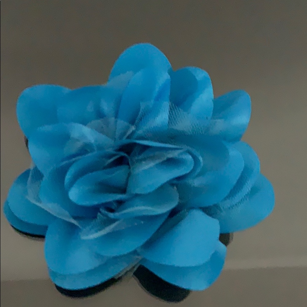Woman’s Blue Flower Brooch.